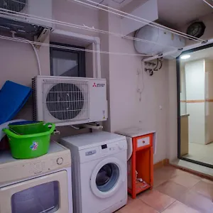 apartamento-el-barco-de-chanquete.hotelsinnerja.org/